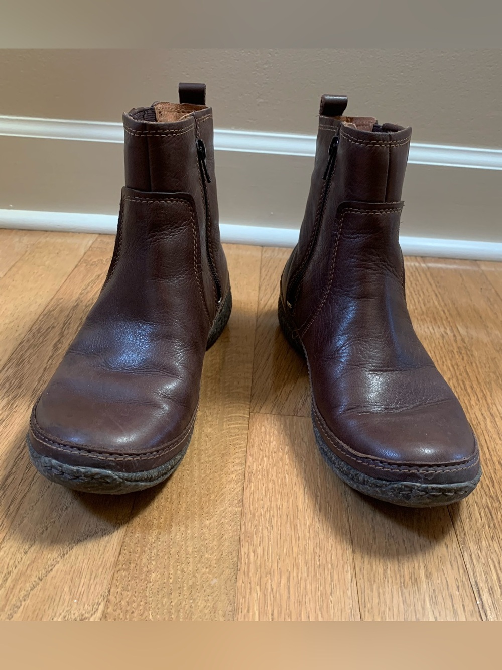 Vintage Clarks Artisan Leather Boots